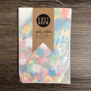 NWT Knot & Bow Party Confetti